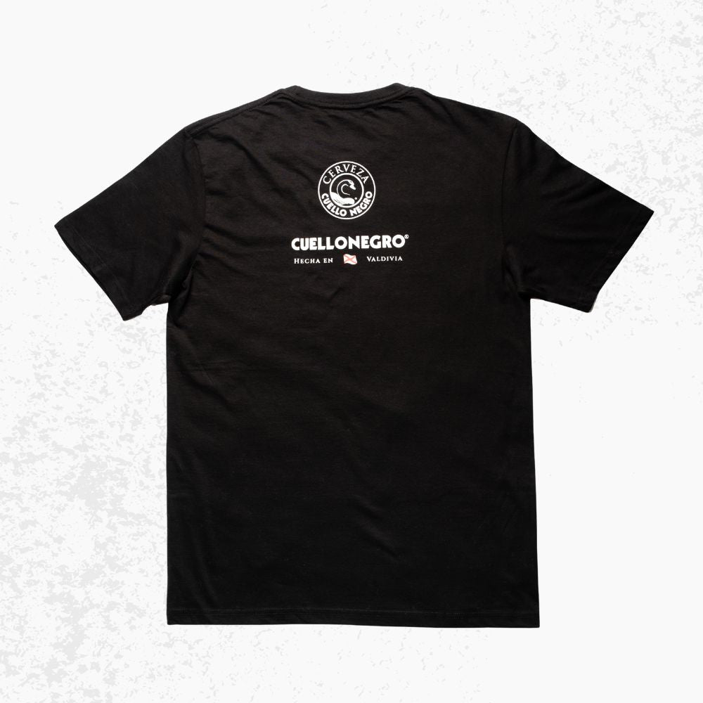 Polera Logo Cuello Negro